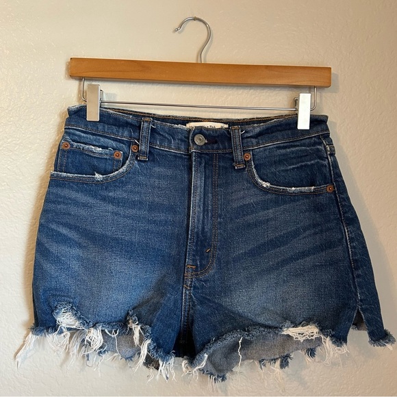 Abercrombie & Fitch High Rise The Cutoff Raw Hem Short, Size 25 - Picture 1 of 6